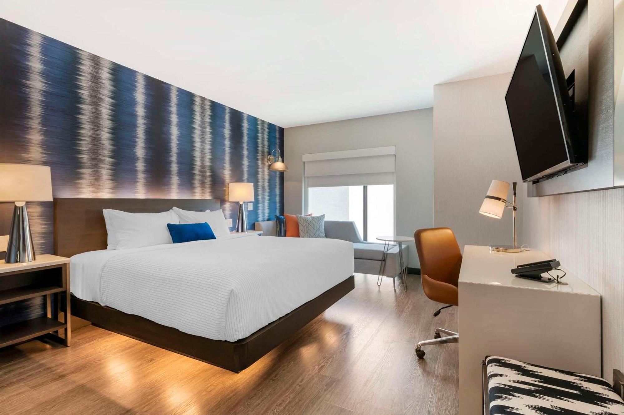 Cambria Hotel Detroit Downtown Екстериор снимка