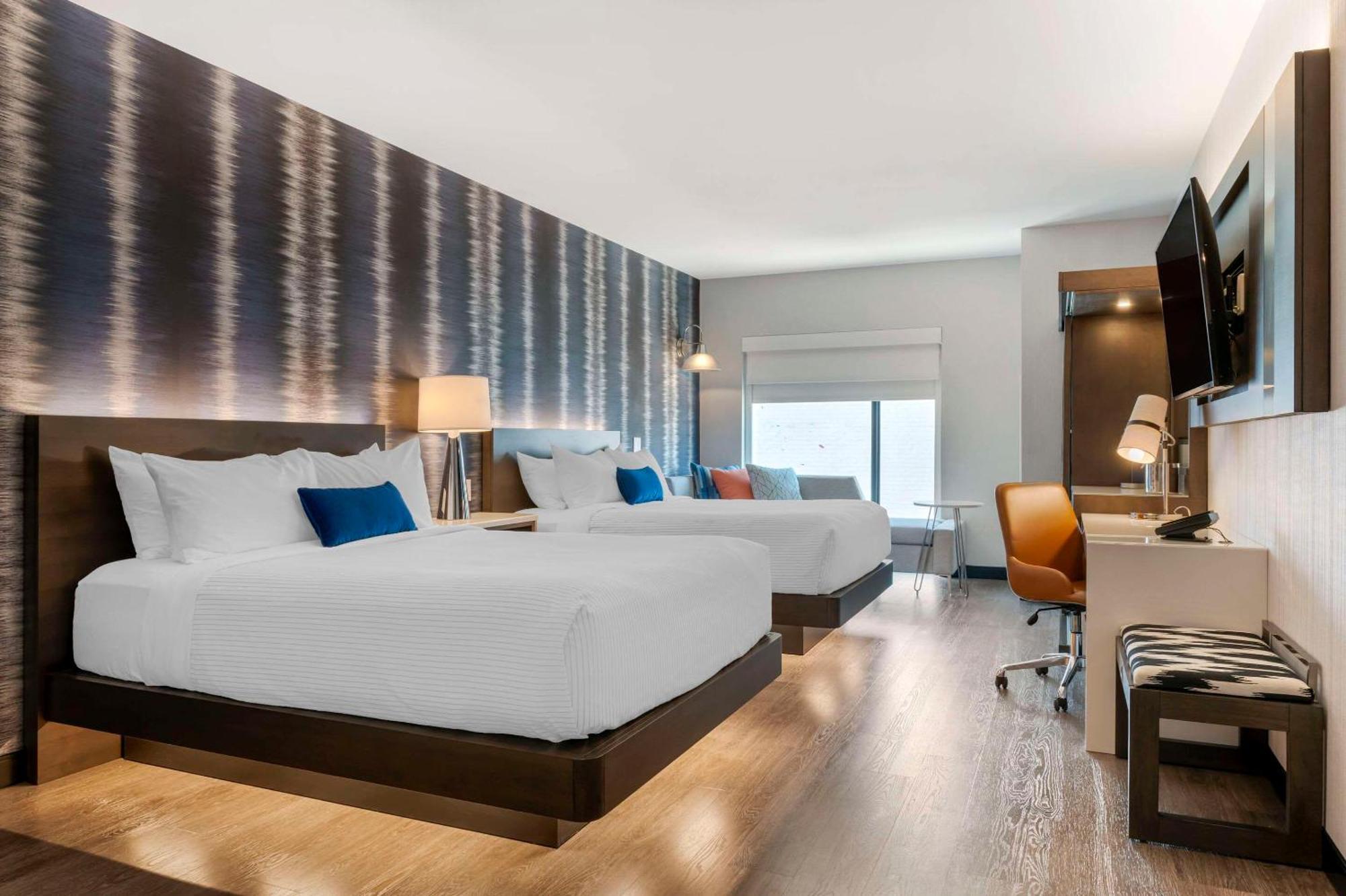 Cambria Hotel Detroit Downtown Екстериор снимка