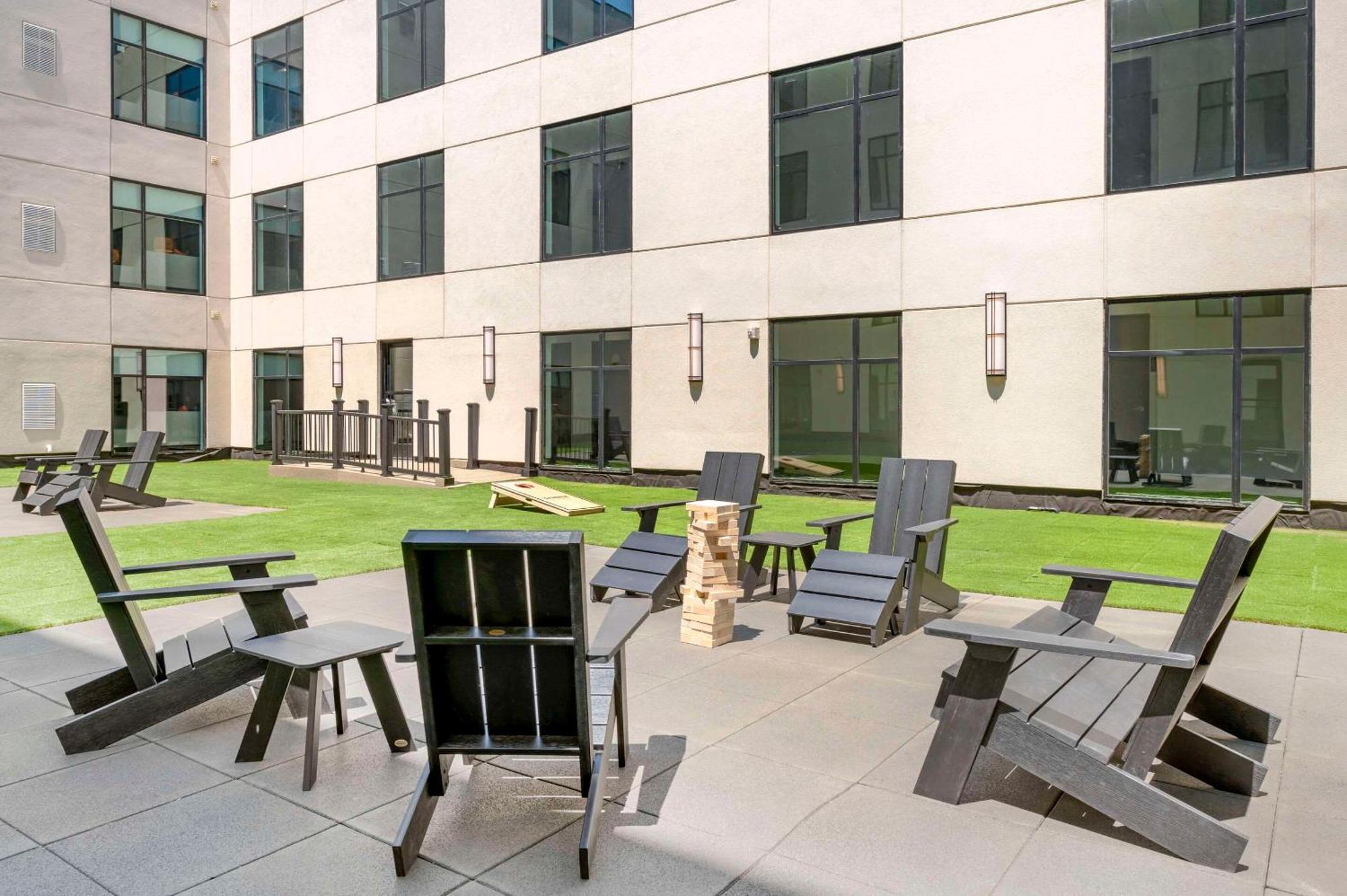 Cambria Hotel Detroit Downtown Екстериор снимка